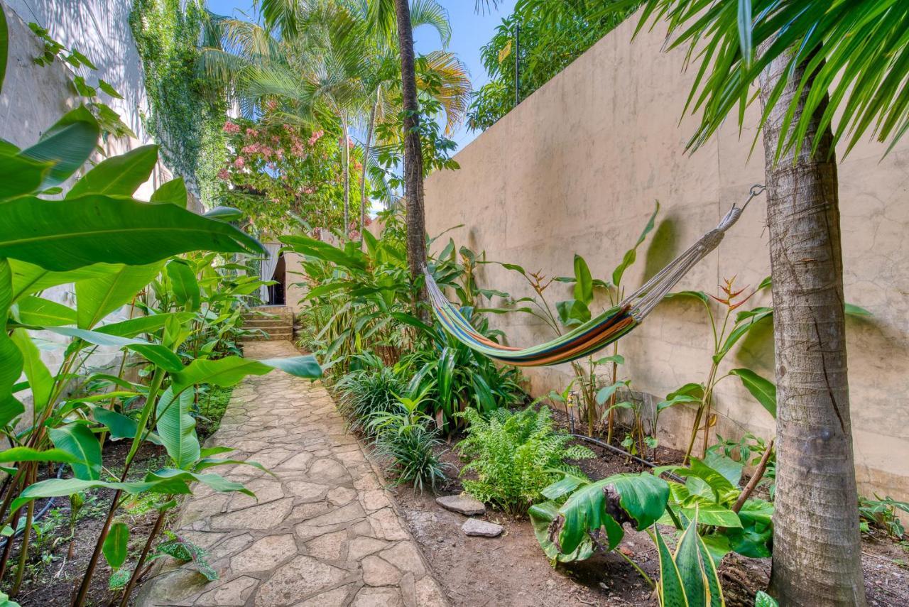 Boutique Hotel Secret Garden Granada Exterior photo
